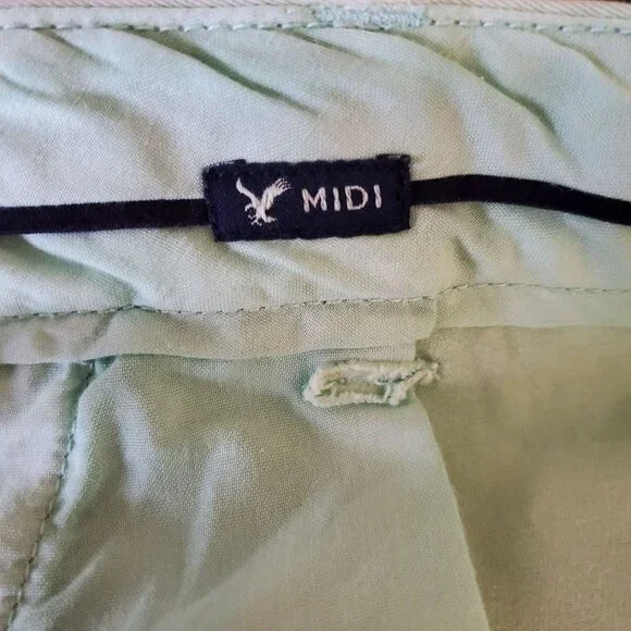 American Eagle Outfitters Womens Stretch Mint Green Chino Shorts Size 18 - Picture 7 of 9